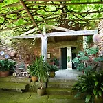 Casa Del Cura De Oliveira فيلة غوندومار