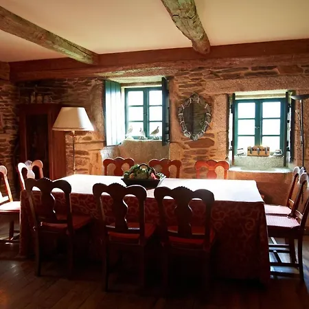 Casa Del Cura De Oliveira * Gondomar