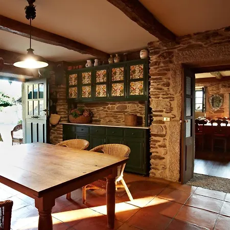 Casa Del Cura De Oliveira Villa *