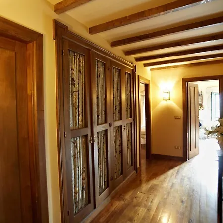 Casa Del Cura De Oliveira *