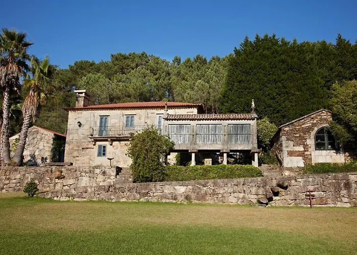 Casa Del Cura De Oliveira * Gondomar