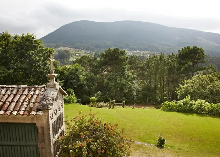 Casa Del Cura De Oliveira Villa *
