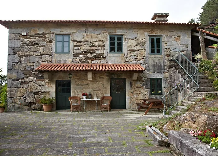 Villa Casa Del Cura De Oliveira *